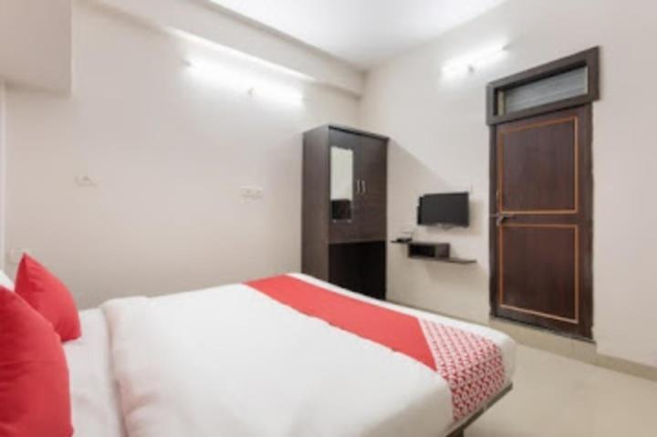 Hotel Royal Palace Indore Extérieur photo